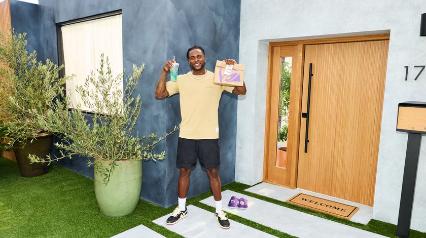 Rams Star Davante Adams Kicks Off Football Season With Taco Bell at SoFi Stadium